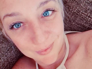 LizaLive profile