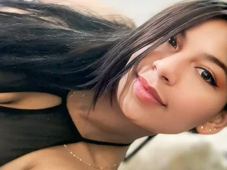 Yasmine_Tapias profile